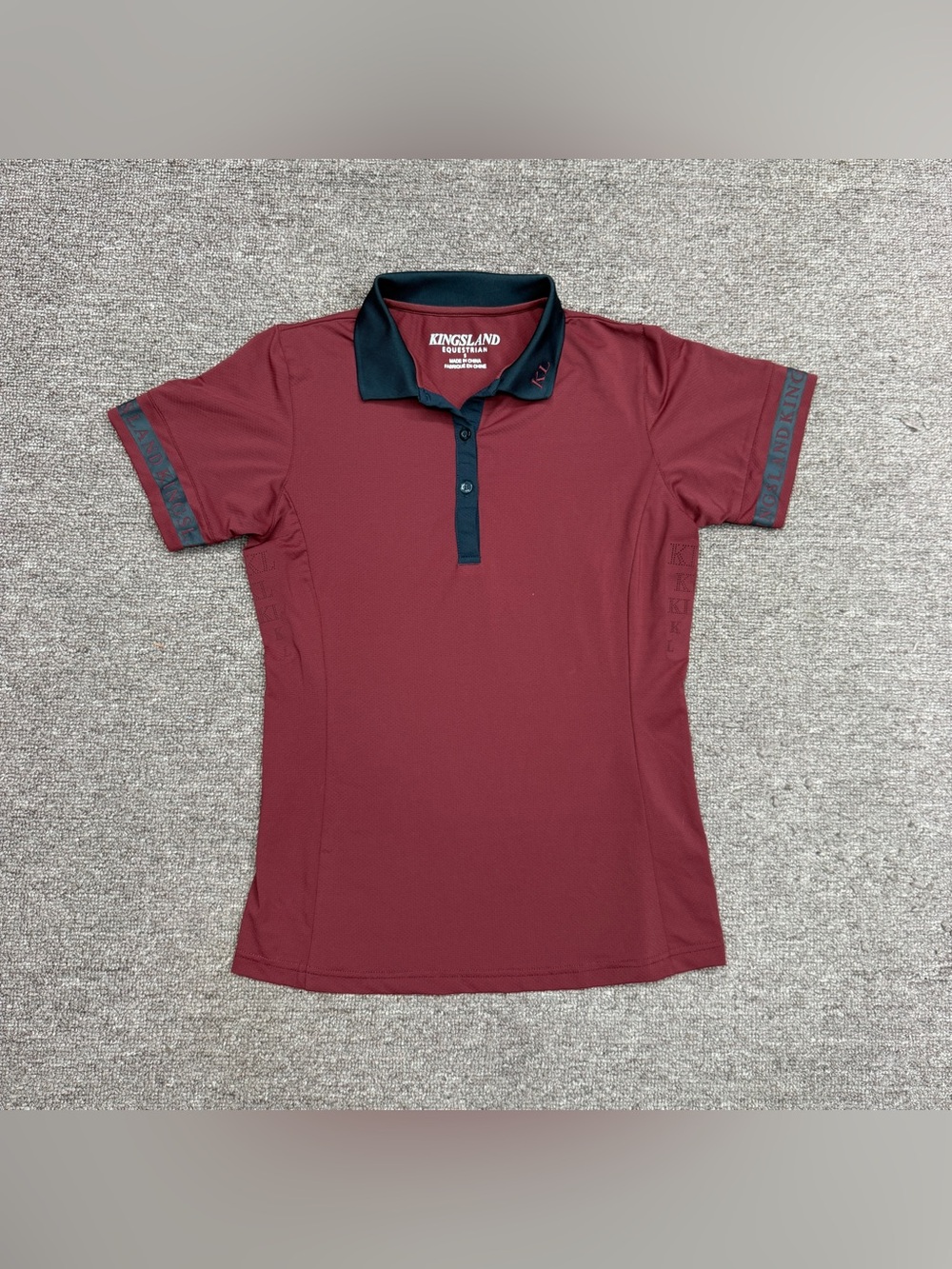 Women’s Small Red Kingsland Short Sleeve Horseback Riding Sunshirt Polo. Good Co